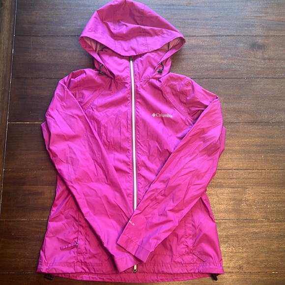 Columbia Jackets & Blazers - Women’s Columbia Raincoat